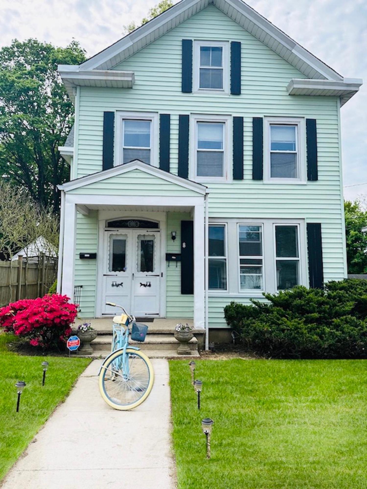 Apartment Sweet Escape, 2br In Community, Only 1 Hr To Nyc! *