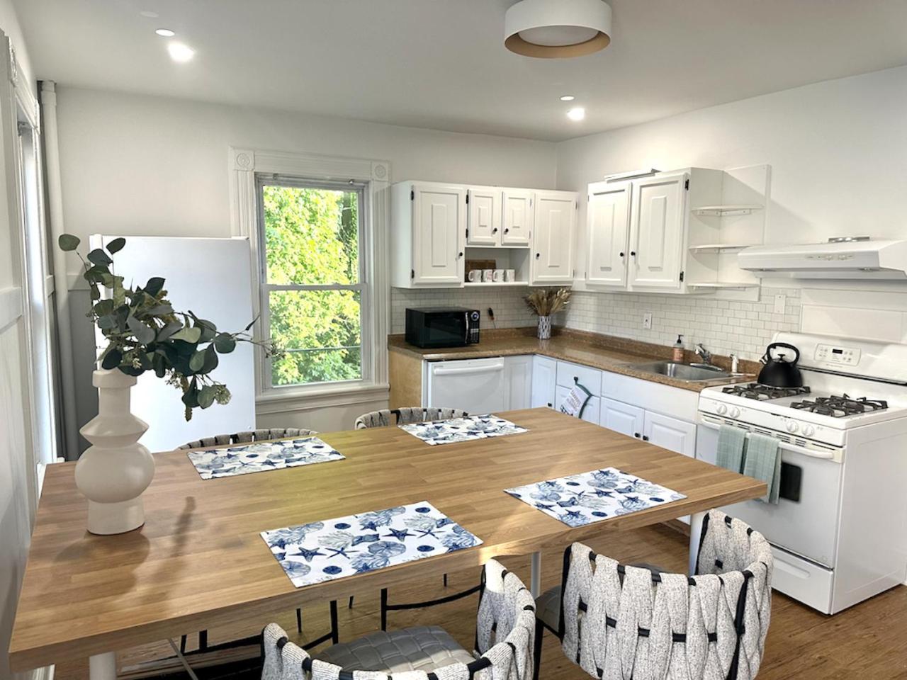 Sweet Escape, 2br In Community, Only 1 Hr To Nyc! * Norwalk